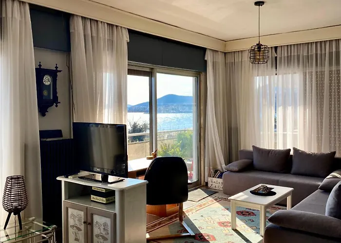 Konstantin Apartment